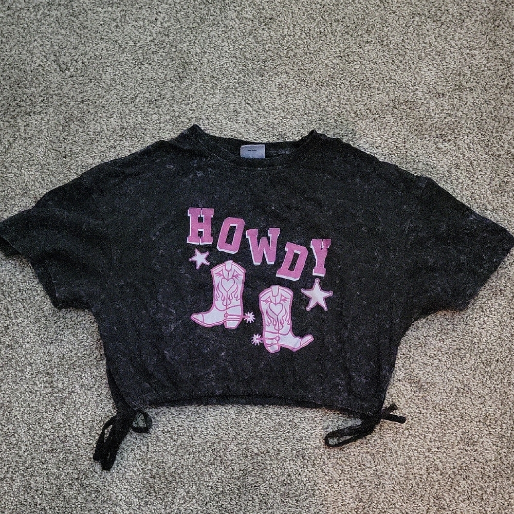 Black 'Howdy' Graphic T-Shirt